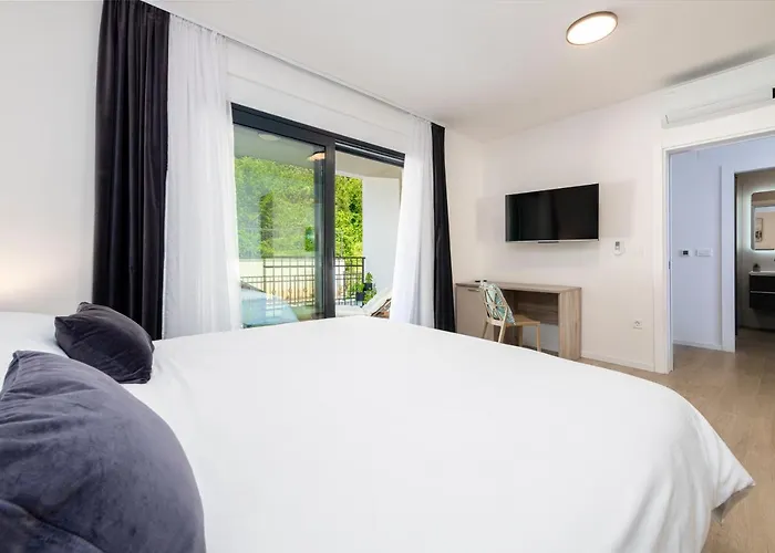 Apartment Mint