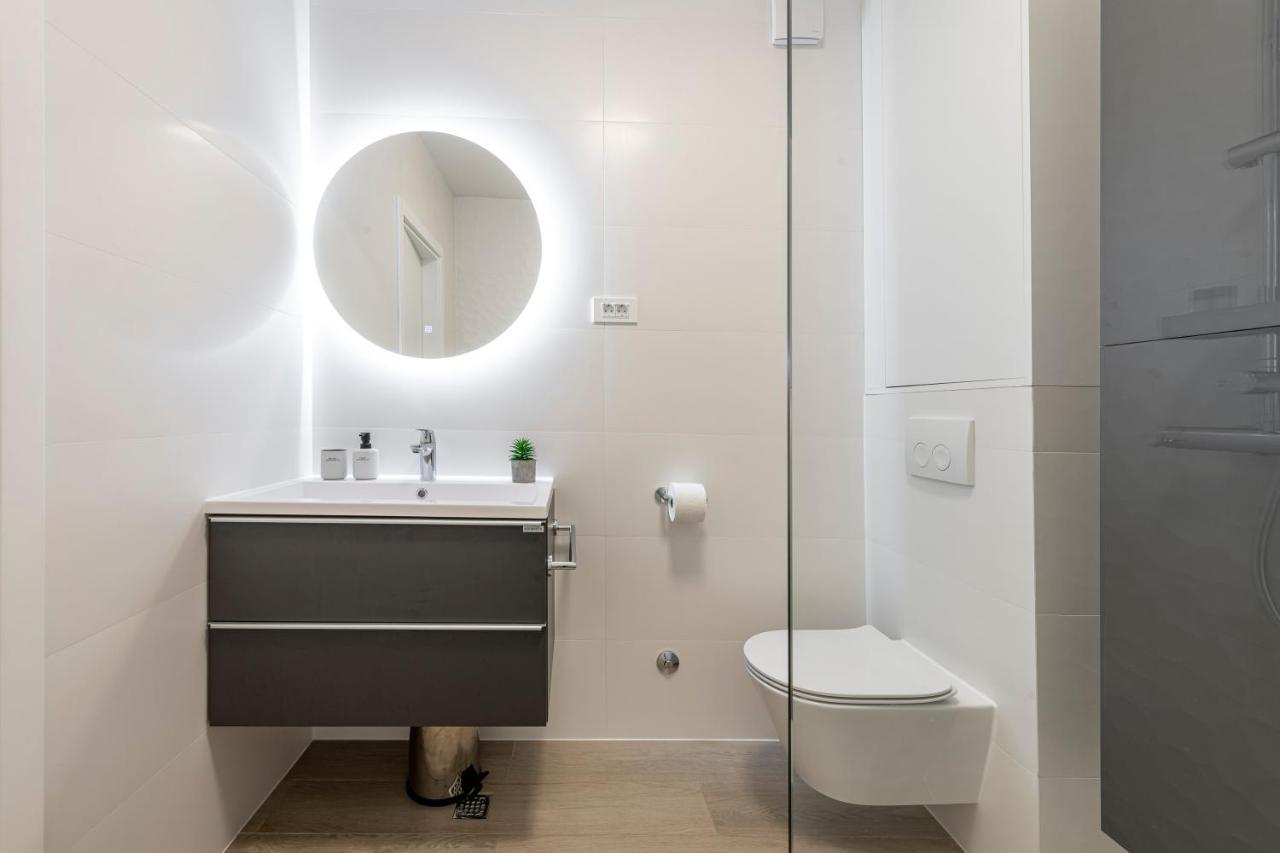 Mint Apartment